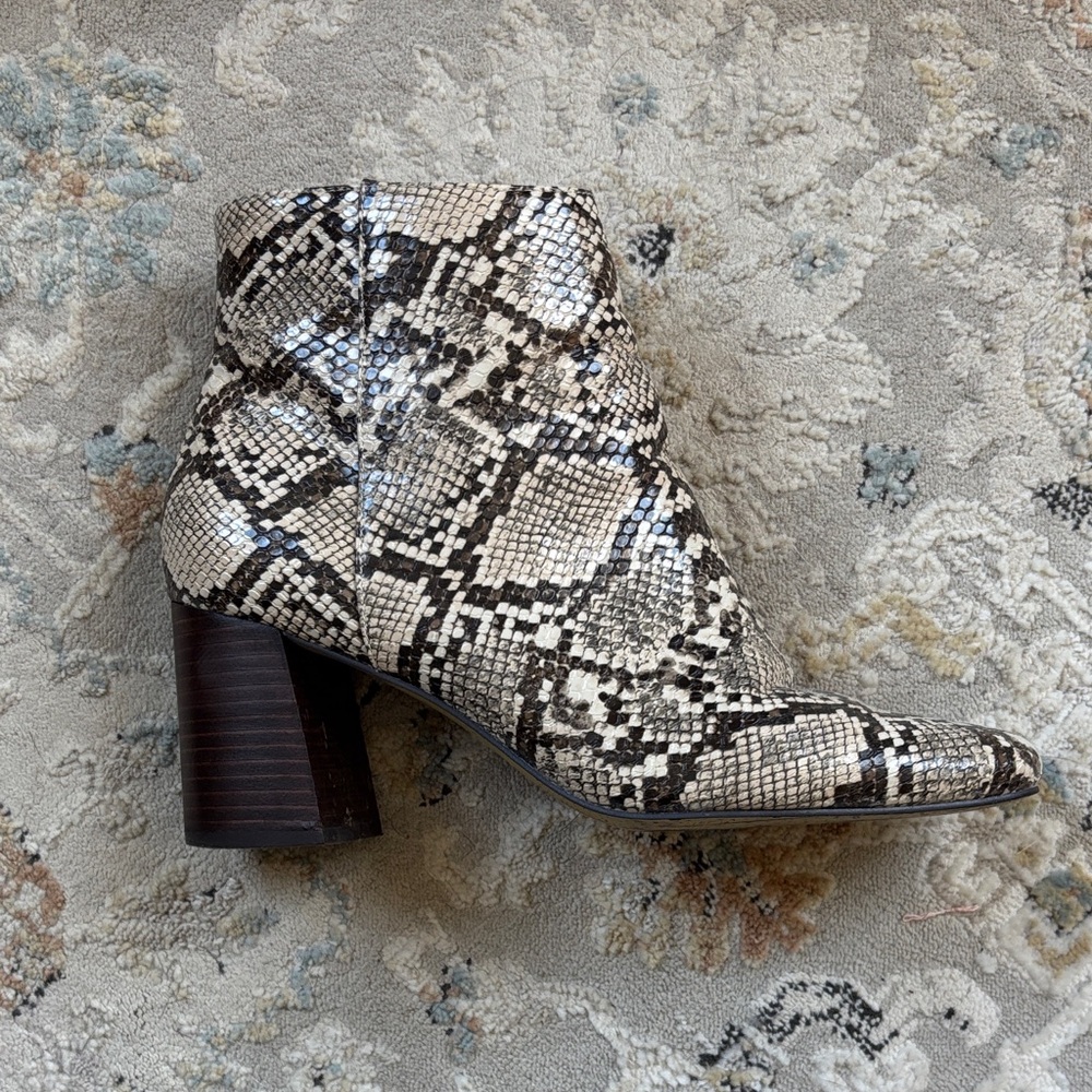 Bella Vita Brown and White Snakeskin Ankle Boots